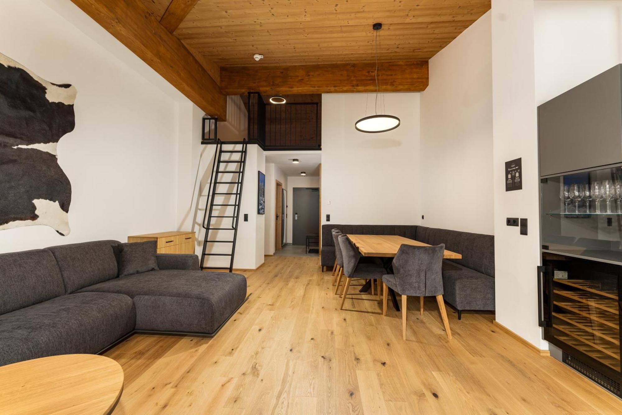 Pure Alpine Suites Schladming Exterior photo